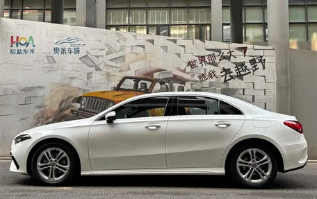 Mercedes-Benz A-Класс, 2023 год, 1 819 017 рублей, 3 фотография