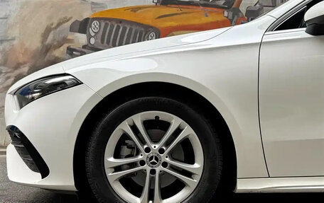 Mercedes-Benz A-Класс, 2023 год, 1 819 017 рублей, 6 фотография