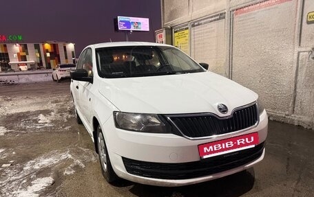 Skoda Rapid I, 2015 год, 590 000 рублей, 2 фотография