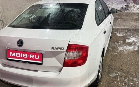Skoda Rapid I, 2015 год, 590 000 рублей, 3 фотография
