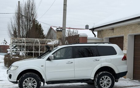 Mitsubishi Pajero Sport II рестайлинг, 2014 год, 1 895 000 рублей, 2 фотография