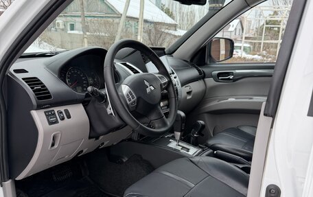 Mitsubishi Pajero Sport II рестайлинг, 2014 год, 1 895 000 рублей, 15 фотография