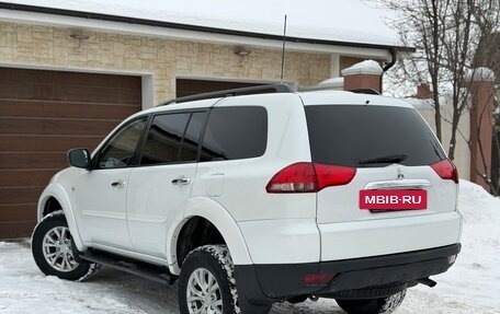 Mitsubishi Pajero Sport II рестайлинг, 2014 год, 1 895 000 рублей, 3 фотография