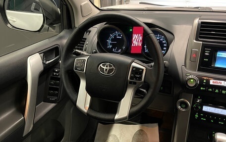 Toyota Land Cruiser Prado 150 рестайлинг 2, 2010 год, 3 000 000 рублей, 10 фотография