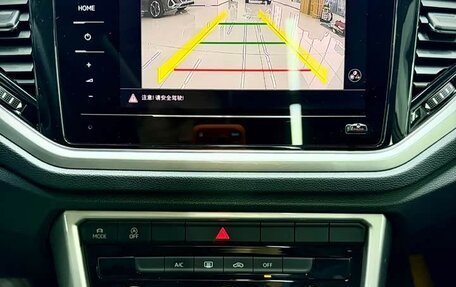 Volkswagen T-Cross I, 2022 год, 1 900 000 рублей, 5 фотография