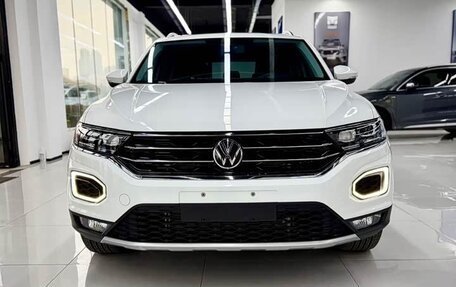 Volkswagen T-Cross I, 2022 год, 1 900 000 рублей, 2 фотография