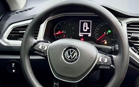 Volkswagen T-Cross I, 2022 год, 1 900 000 рублей, 4 фотография