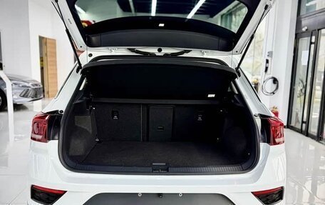 Volkswagen T-Cross I, 2022 год, 1 900 000 рублей, 8 фотография