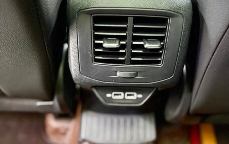 Volkswagen T-Cross I, 2022 год, 1 900 000 рублей, 19 фотография