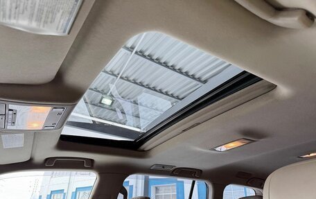 Toyota Land Cruiser 200, 2009 год, 2 650 000 рублей, 24 фотография