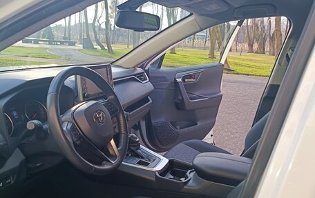 Toyota RAV4, 2021 год, 3 500 000 рублей, 15 фотография