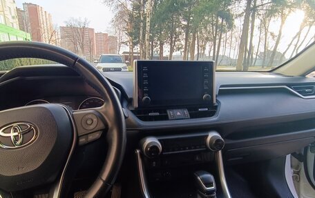 Toyota RAV4, 2021 год, 3 500 000 рублей, 14 фотография