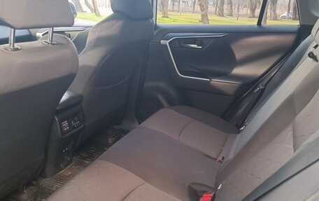 Toyota RAV4, 2021 год, 3 500 000 рублей, 4 фотография