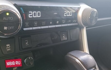 Toyota RAV4, 2021 год, 3 500 000 рублей, 9 фотография