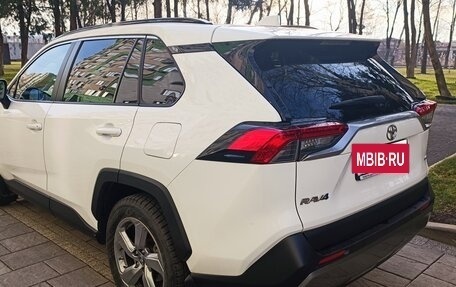 Toyota RAV4, 2021 год, 3 500 000 рублей, 6 фотография