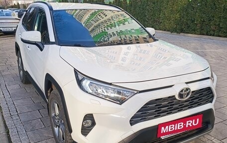 Toyota RAV4, 2021 год, 3 500 000 рублей, 8 фотография