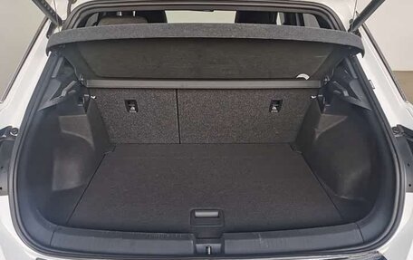 Volkswagen T-Cross I, 2023 год, 1 900 000 рублей, 11 фотография