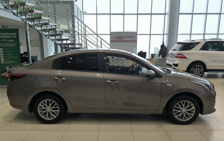 KIA Rio IV, 2018 год, 1 350 000 рублей, 4 фотография