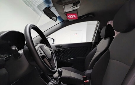 Hyundai Solaris II рестайлинг, 2013 год, 775 000 рублей, 20 фотография