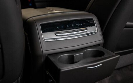 Cadillac Escalade V, 2025 год, 22 500 000 рублей, 24 фотография