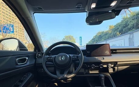 Honda Vezel, 2023 год, 2 070 000 рублей, 10 фотография