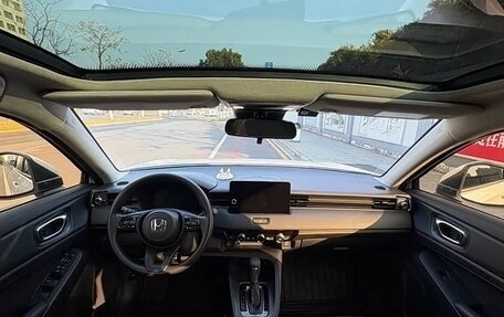 Honda Vezel, 2023 год, 2 070 000 рублей, 13 фотография