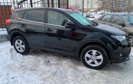 Toyota RAV4, 2013 год, 1 950 000 рублей, 2 фотография