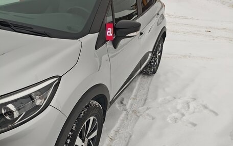 Renault Kaptur I рестайлинг, 2021 год, 1 685 000 рублей, 2 фотография