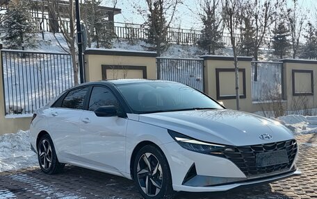 Hyundai Elantra, 2022 год, 1 925 000 рублей, 1 фотография