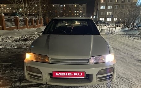 Nissan Skyline, 1993 год, 300 000 рублей, 1 фотография