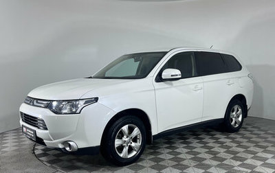 Mitsubishi Outlander III рестайлинг 3, 2013 год, 1 419 000 рублей, 1 фотография