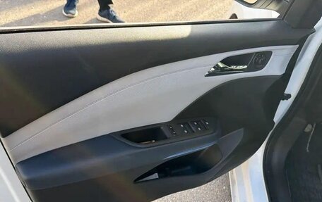 Chevrolet Monza, 2024 год, 1 390 000 рублей, 7 фотография