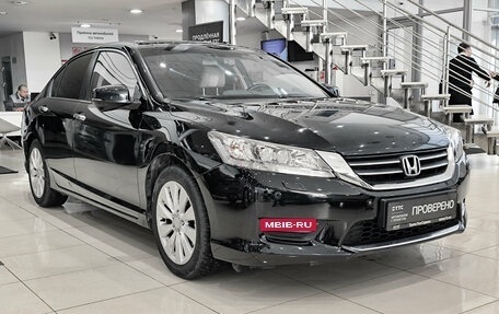 Honda Accord IX рестайлинг, 2013 год, 1 520 000 рублей, 3 фотография