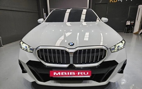 BMW 5 серия, 2024 год, 2 фотография