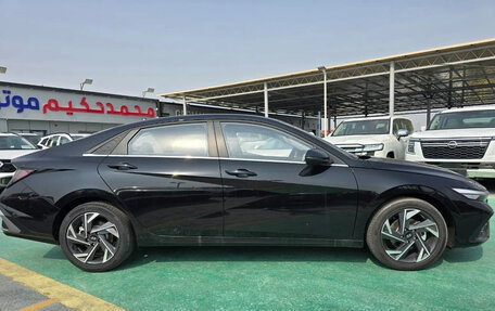 Hyundai Elantra, 2025 год, 2 030 000 рублей, 2 фотография