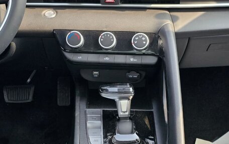 Hyundai Elantra, 2025 год, 2 030 000 рублей, 8 фотография