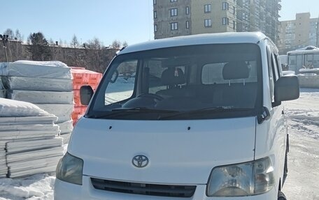 Toyota Town Ace IV, 2011 год, 1 050 000 рублей, 5 фотография