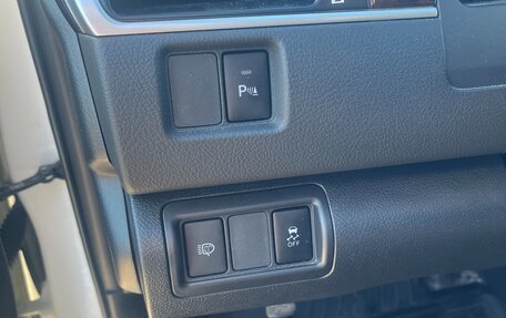 Toyota Camry, 2017 год, 2 550 000 рублей, 11 фотография