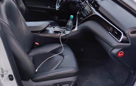 Toyota Camry, 2019 год, 1 500 000 рублей, 7 фотография