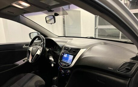 Hyundai Solaris II рестайлинг, 2013 год, 860 000 рублей, 12 фотография