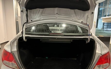 Hyundai Solaris II рестайлинг, 2013 год, 860 000 рублей, 18 фотография