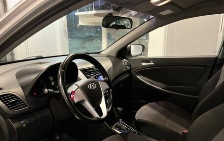 Hyundai Solaris II рестайлинг, 2013 год, 860 000 рублей, 22 фотография