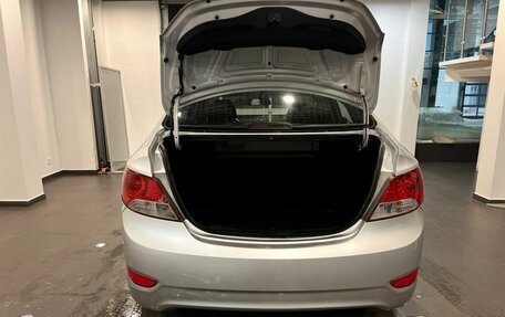 Hyundai Solaris II рестайлинг, 2013 год, 860 000 рублей, 33 фотография