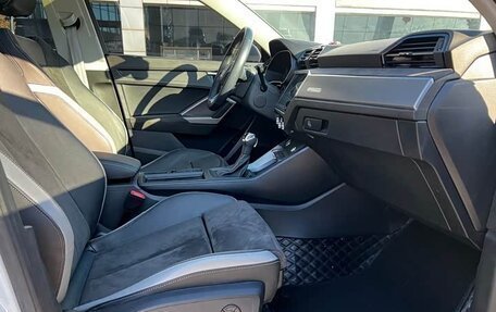 Audi Q3, 2022 год, 2 465 000 рублей, 13 фотография