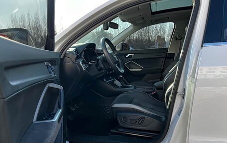 Audi Q3, 2022 год, 2 465 000 рублей, 10 фотография