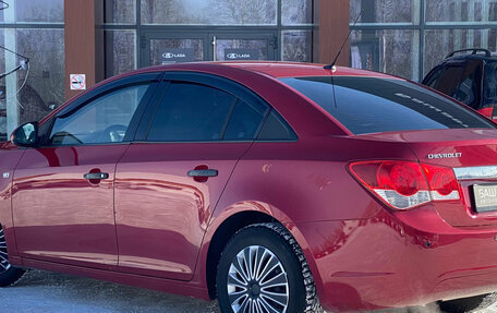 Chevrolet Cruze II, 2010 год, 650 000 рублей, 7 фотография