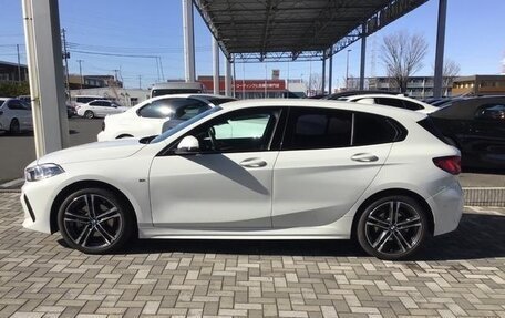 BMW 1 серия, 2022 год, 1 915 000 рублей, 8 фотография