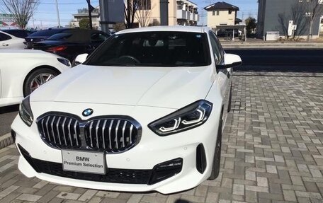 BMW 1 серия, 2022 год, 1 915 000 рублей, 5 фотография