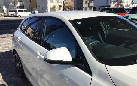 BMW 1 серия, 2022 год, 1 915 000 рублей, 13 фотография