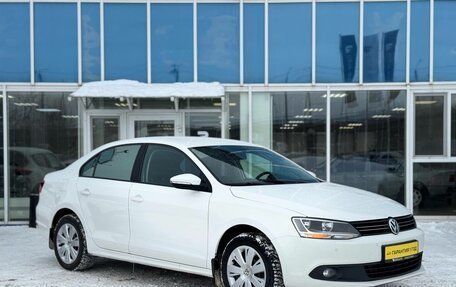 Volkswagen Jetta VI, 2012 год, 1 045 000 рублей, 2 фотография